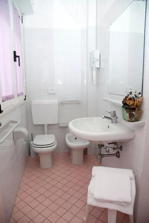 Hotel St. Raphael Rivazzurra Di Rimini